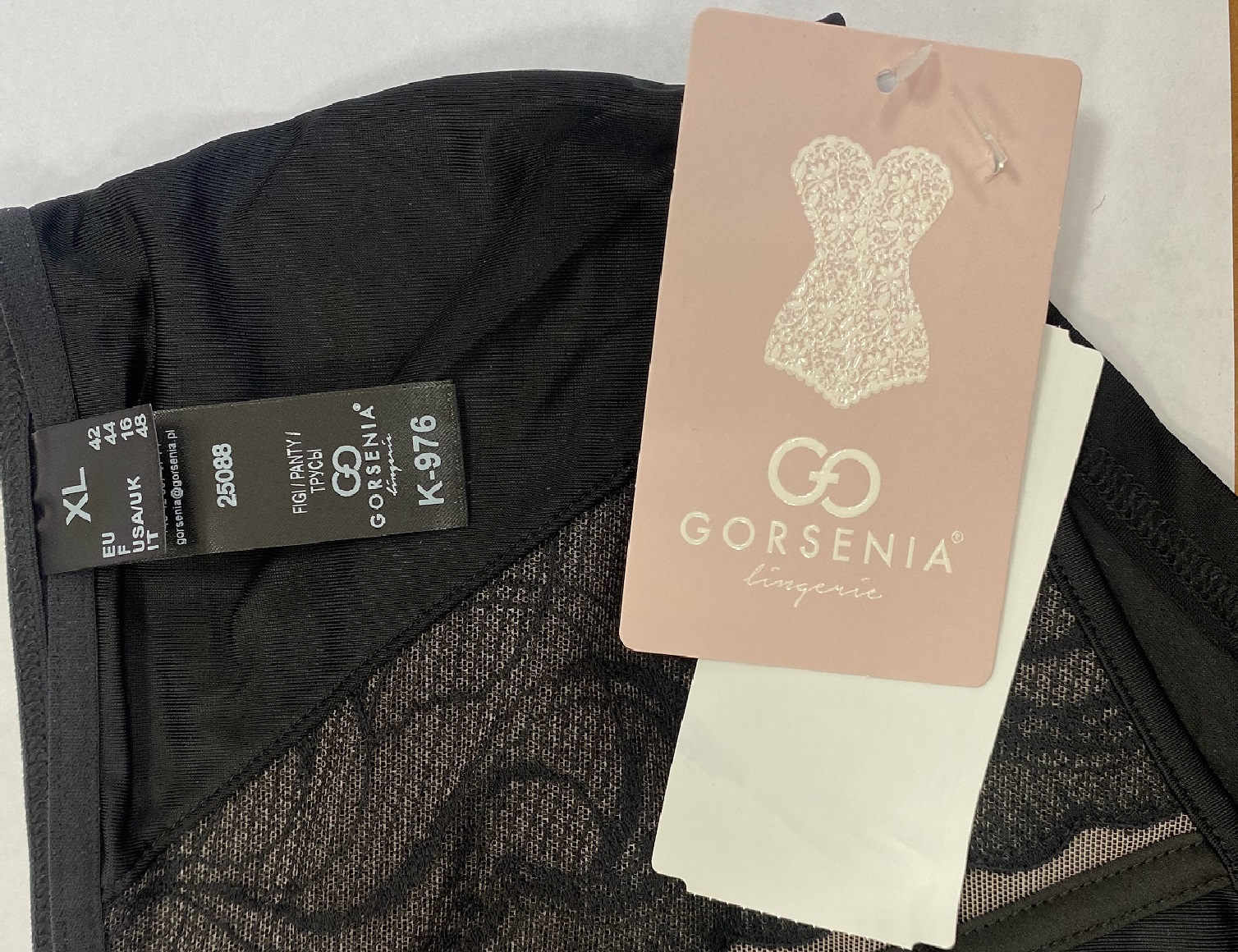 Оригинальные ярлыки и бирки Gorsenia на трусах Gorsenia